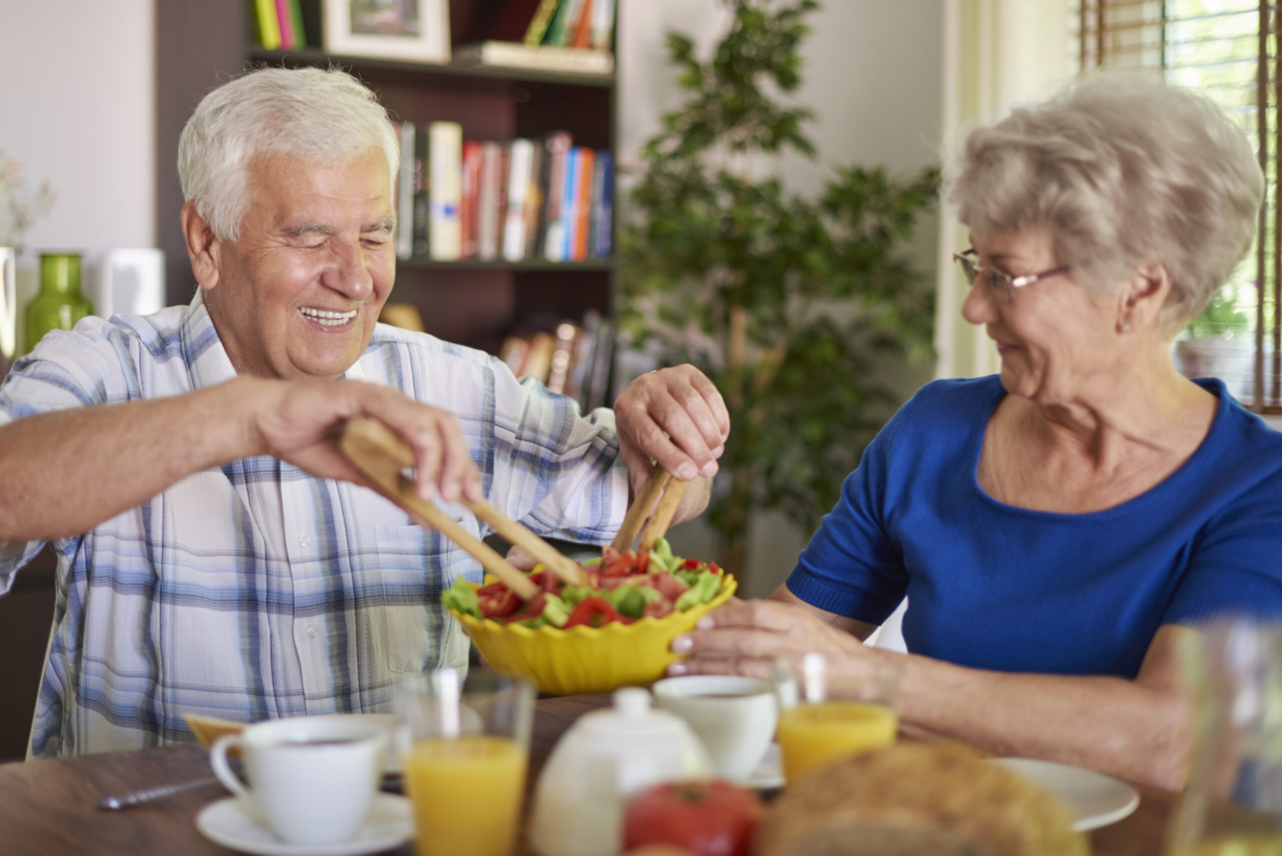 Educational Tips 81 beautiful day have meal together scaled